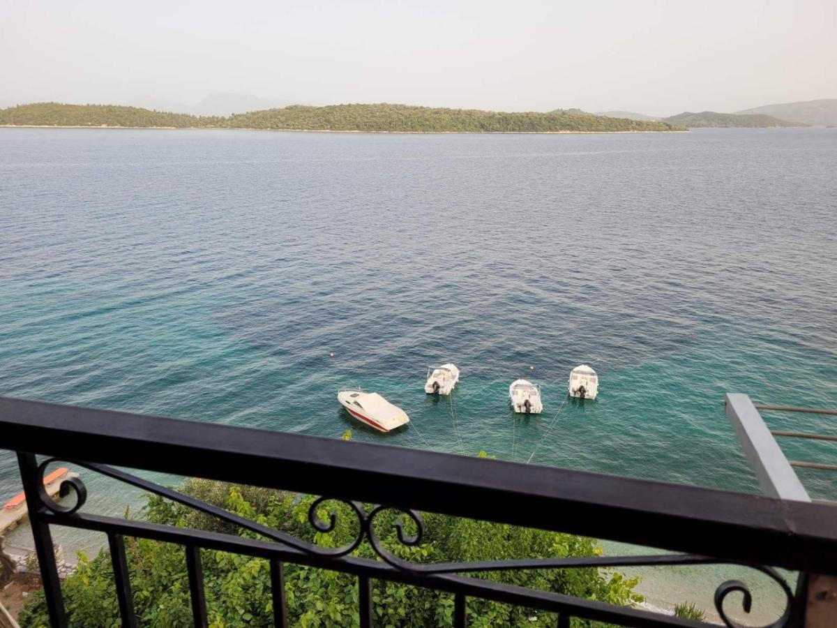 Logan'S Beach Hotel Nydri  Esterno foto